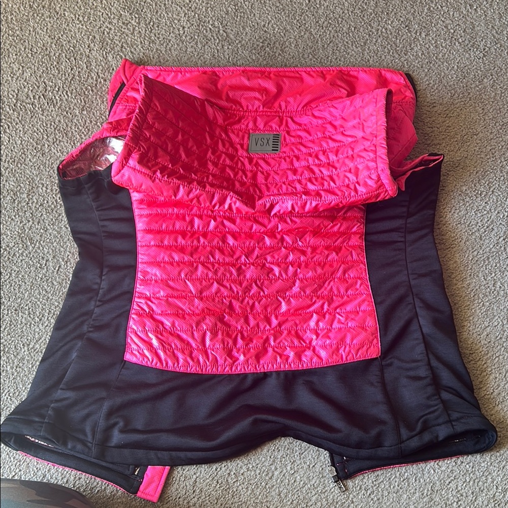 PINK Victoria's Secret beautiful Pink and Black Quilted Vest - Picture 8 of 9